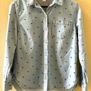Women’s Old Navy Denim and Navy Polka Dot button Down Shirt